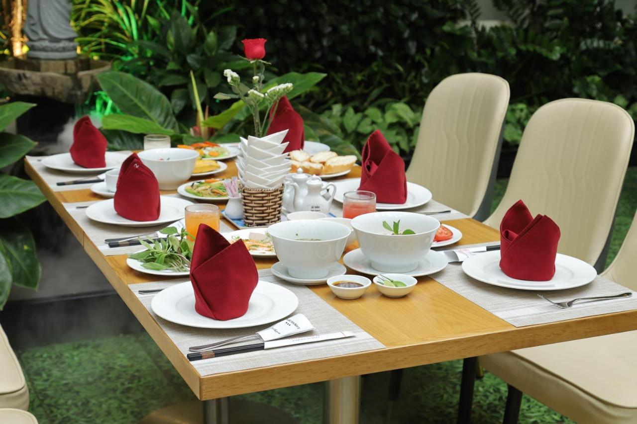 Pleiku Hotel Bagian luar foto