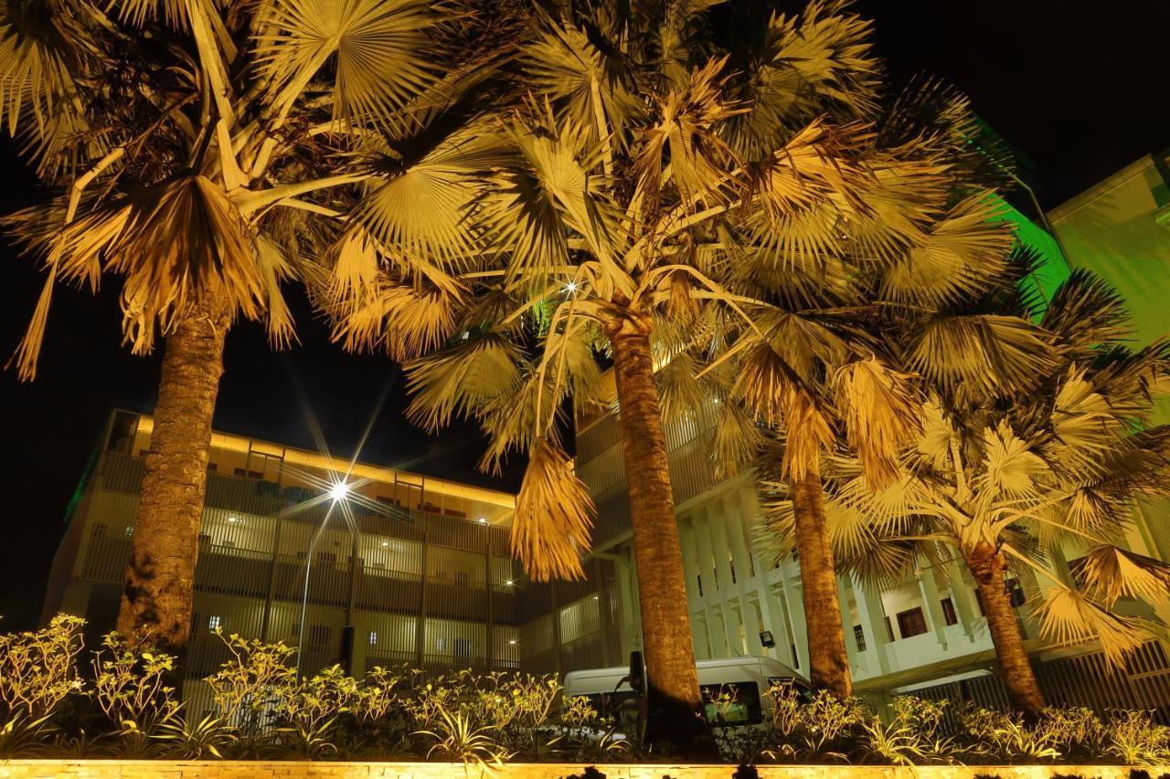 Pleiku Hotel Bagian luar foto