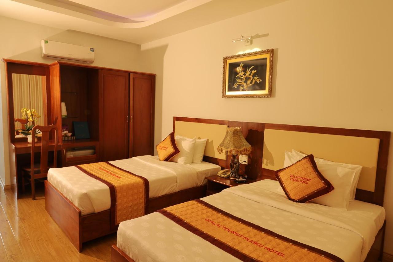 Pleiku Hotel Bagian luar foto