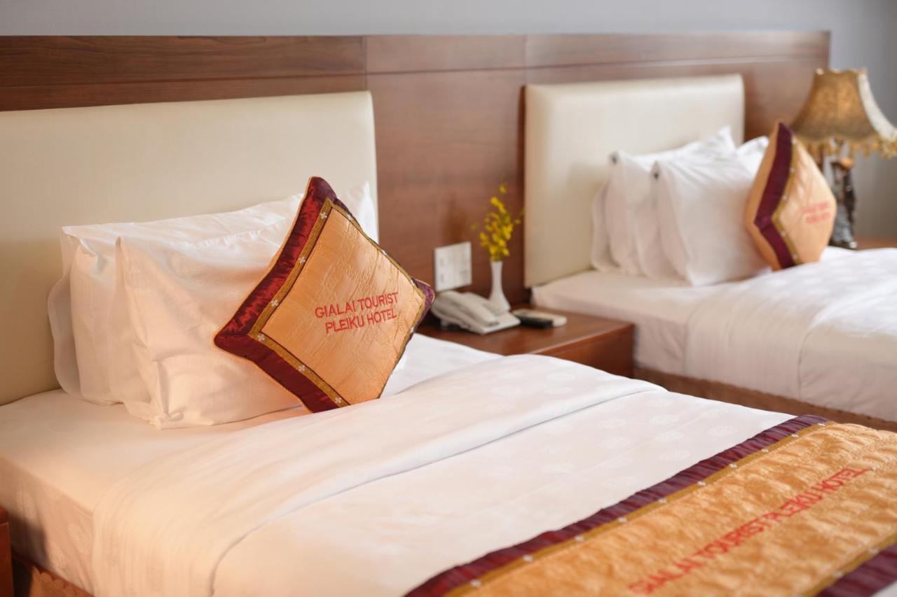 Pleiku Hotel Bagian luar foto