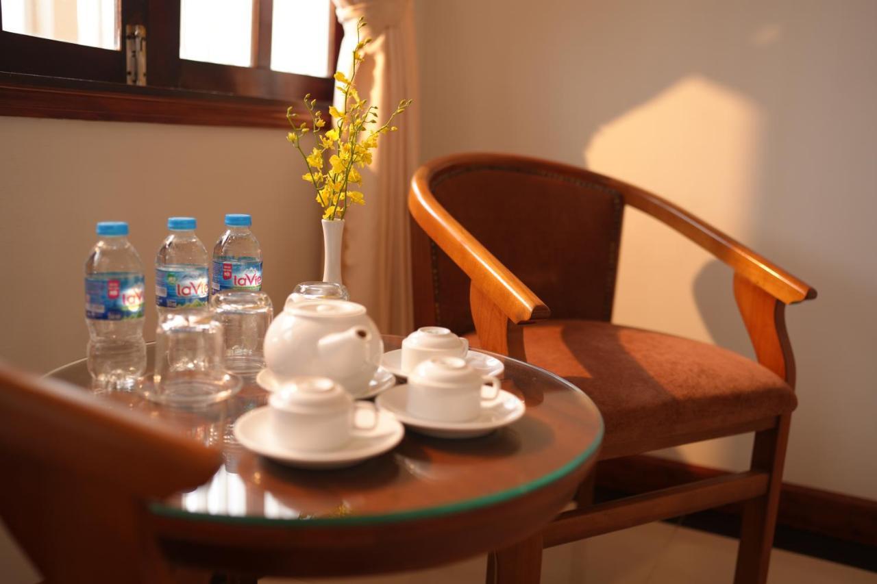 Pleiku Hotel Bagian luar foto