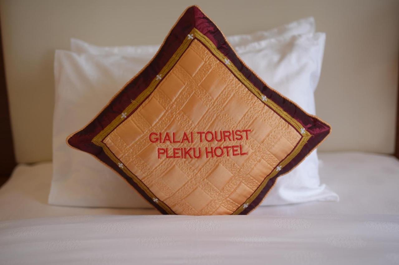 Pleiku Hotel Bagian luar foto