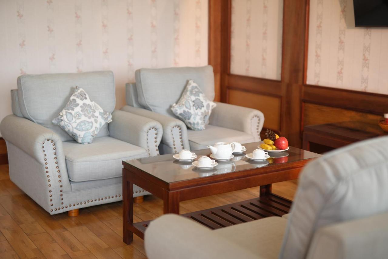 Pleiku Hotel Bagian luar foto